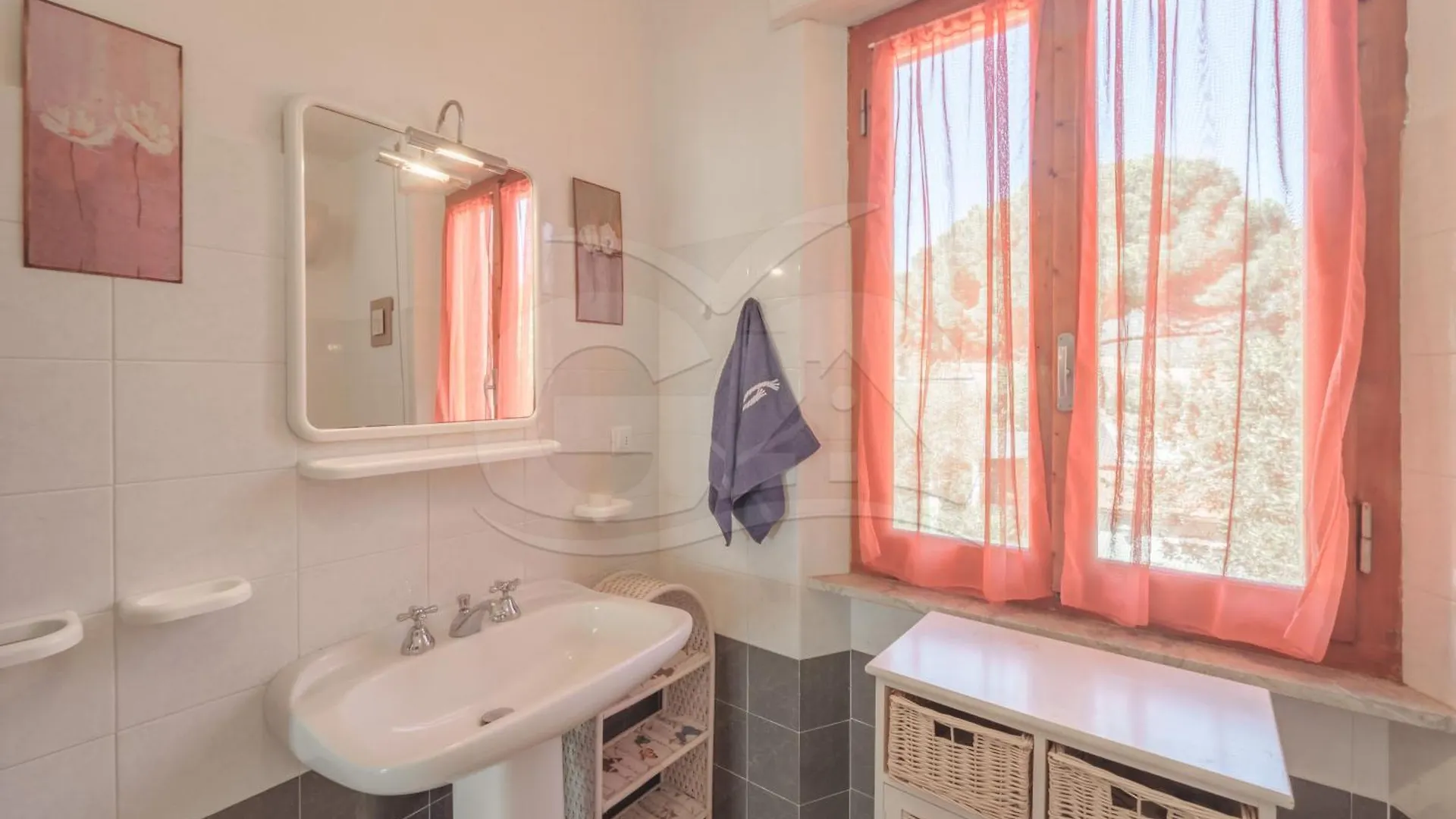 Апартаменты Villa Nella Марина-ди-Кампо